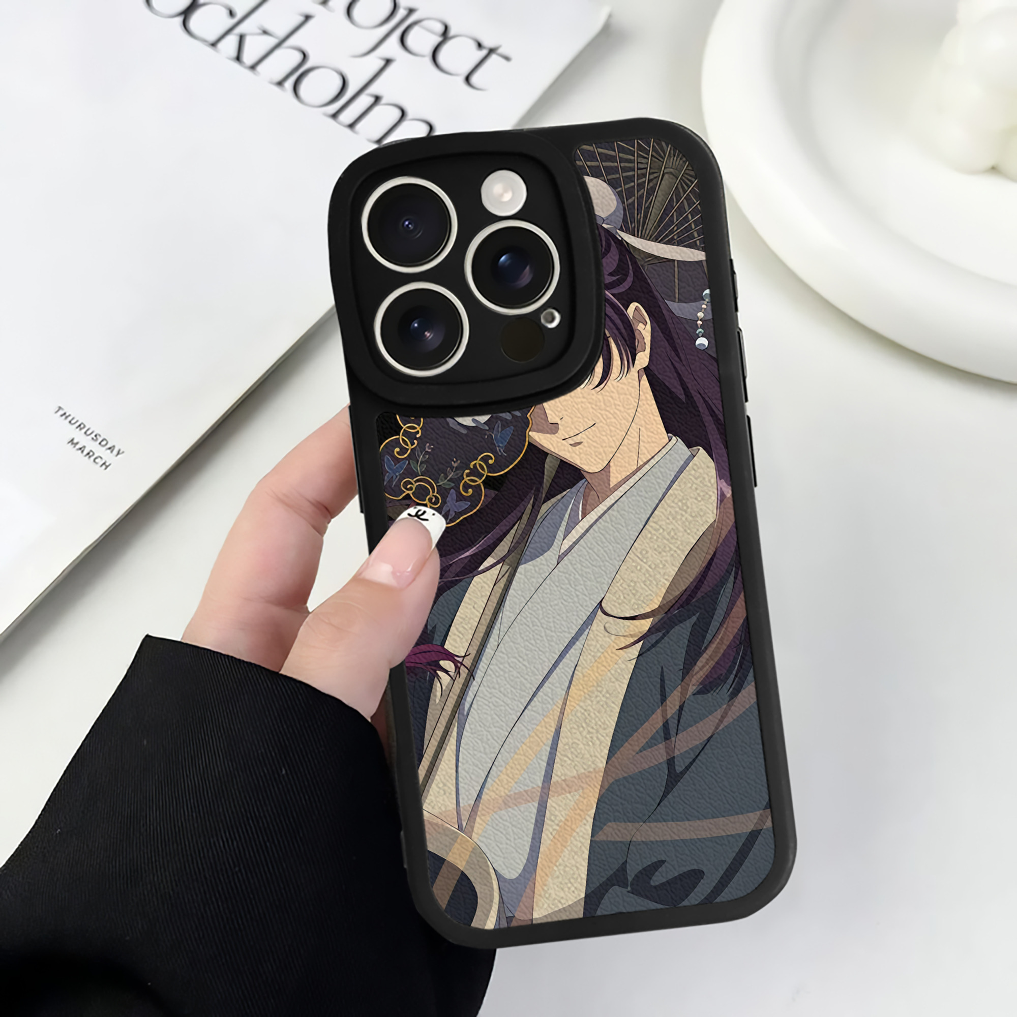 （画像用） 薬屋のひとりごと The Apothecary Diaries 【iPhone 16シリーズ対応】シリコンスマホケース（レザー調） 材質：シリコン